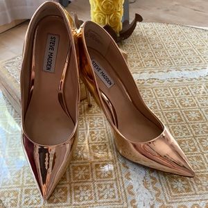 Metallic Steve Madden Daisie Pumps
